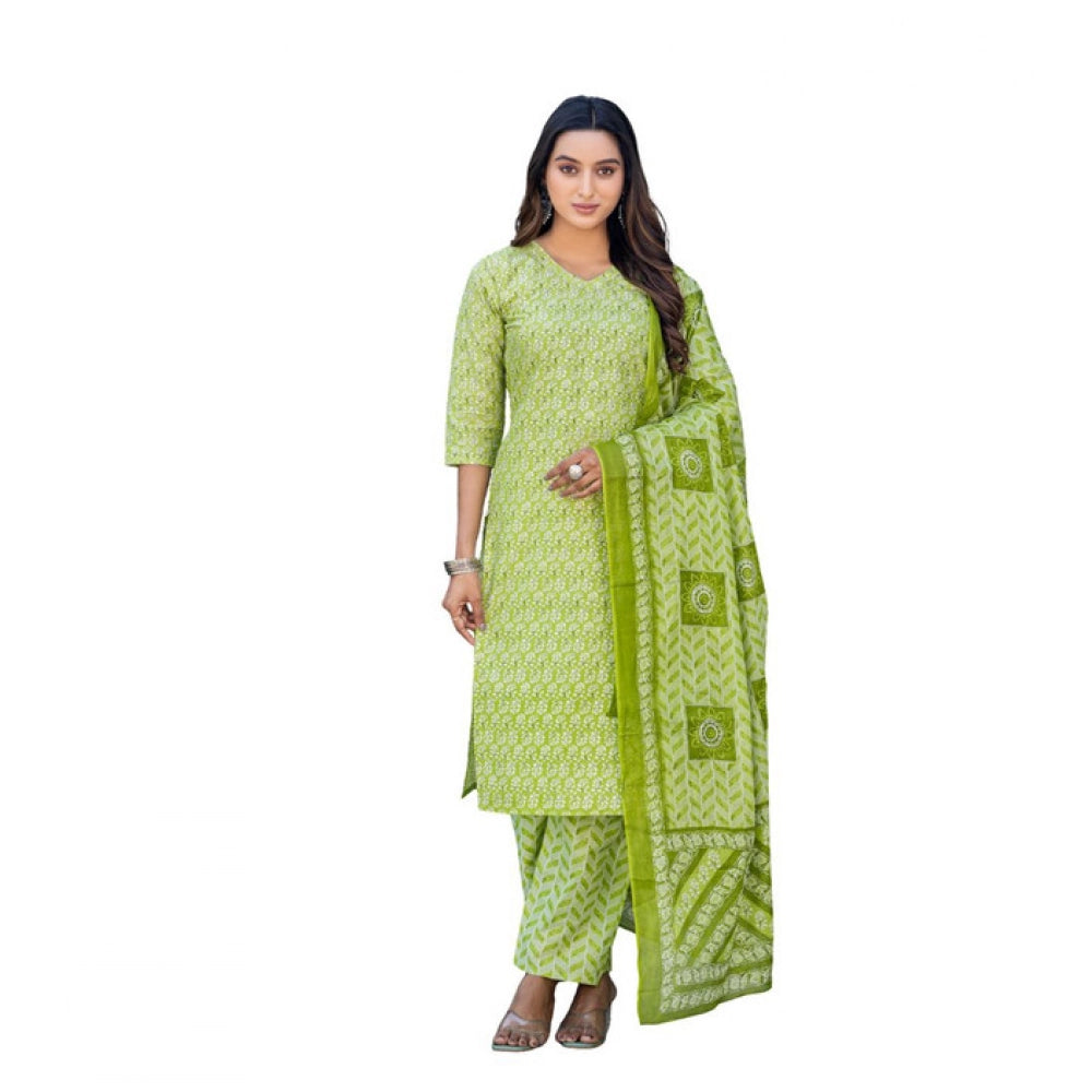 Women Cotton Blend Printed Kurti With Pant Dupatta Set (Parrot)