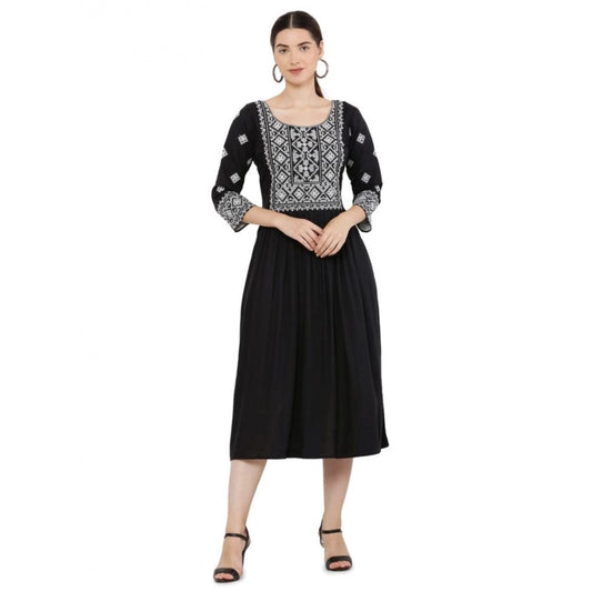 Women Casual Rayon 3-4th Sleeves Kurti (Black)