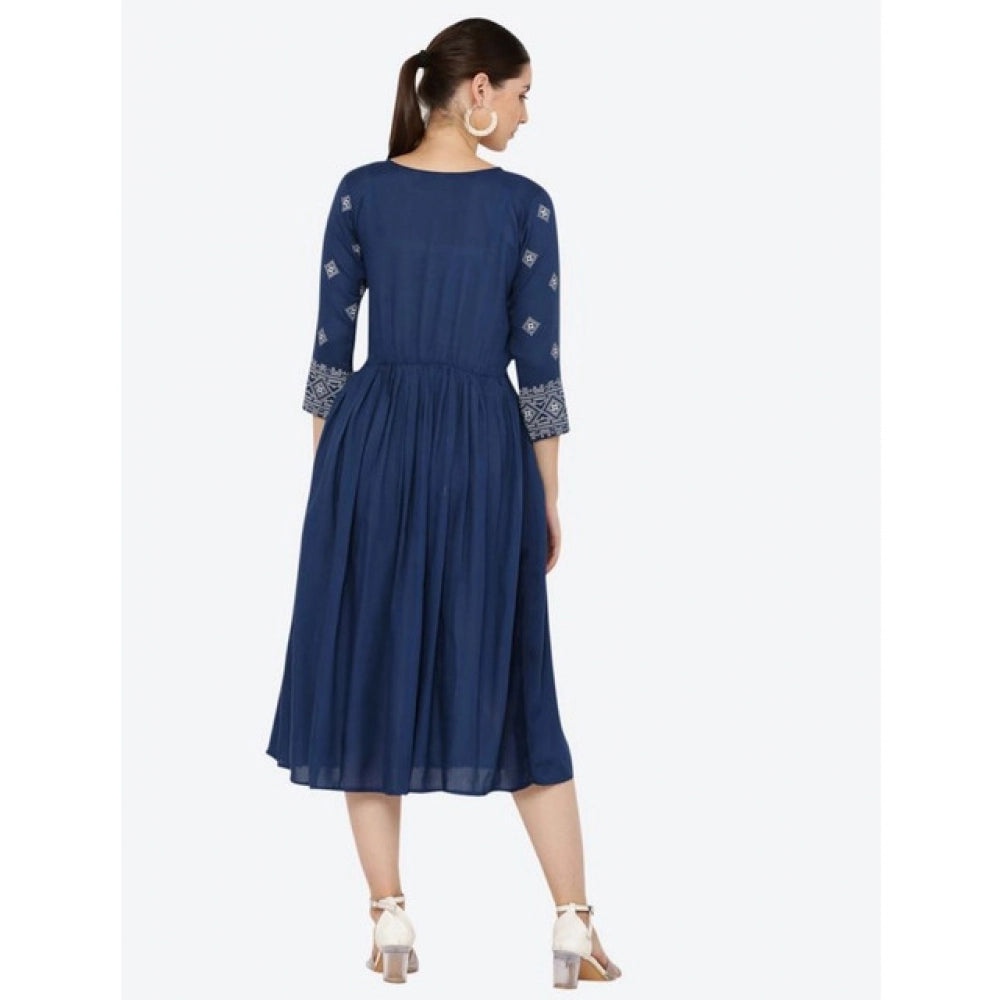 Women Casual Rayon 3-4th Sleeves Kurti (Blue)