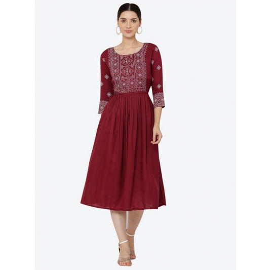 Women Casual Rayon 3-4th Sleeves Kurti (Maroon)