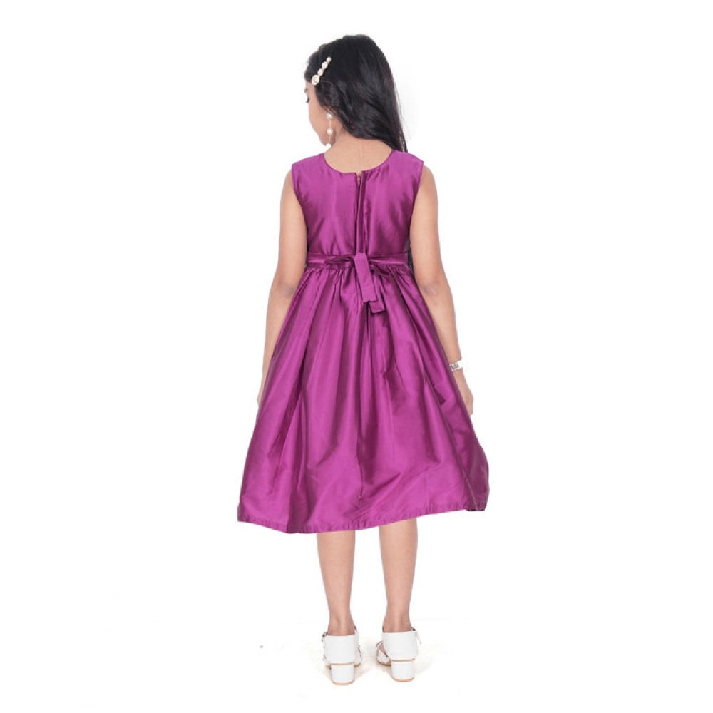Girl's Taffeta Silk Soild Sleeve Less Round Neck Dress (Purple)