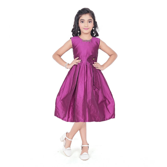 Girl's Taffeta Silk Soild Sleeve Less Round Neck Dress (Purple)